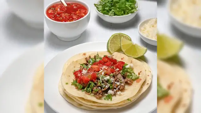 Video thumbnail for Slow-Cooker Beef Barbacoa Recipe