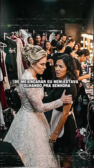 Video thumbnail for A NOIVA Escondeu O Rosto Da EMPREGADA Por Inveja... Até O BILIONÁRIO Perceber Um DETALHE...