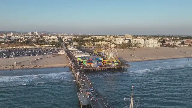 Video thumbnail for Farmers’ Markets: The Best Local Produce from Coast to Coast