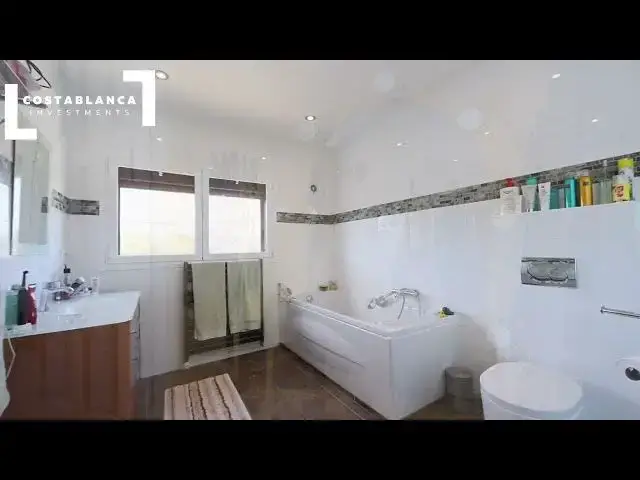 Video thumbnail for Villa estilo mediterráneo cerca del pueblo de Alfaz del Pi