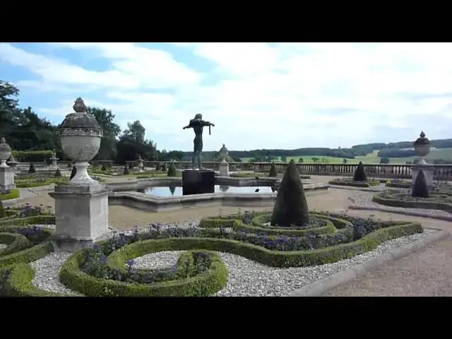 Video thumbnail for Harewood House, Leeds (including the penguins)