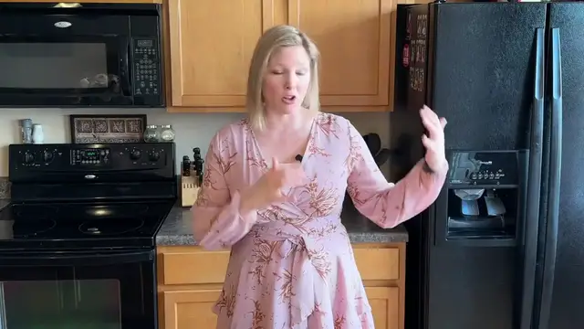 'Video thumbnail for Keto Dessert You Won't Believe is No-Bake; Chocolate Strawberry Cheesecake #SoEasy (720p_30fps_H264-128kbit_AAC)'