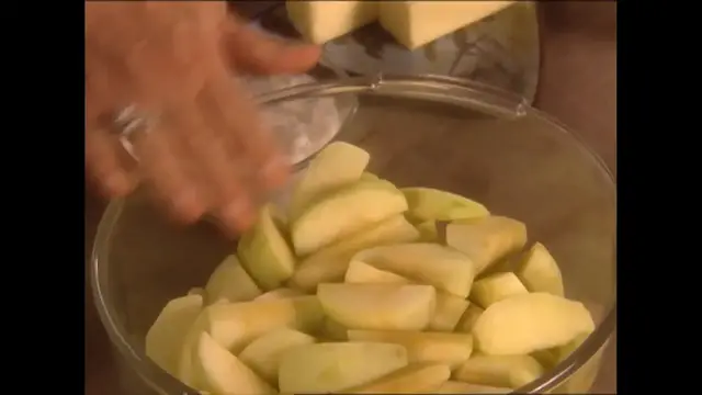 Video thumbnail for 
				 Apple Crisp