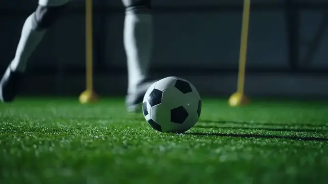 Video thumbnail for  River Plate - México: A Love Story with a Football Twist