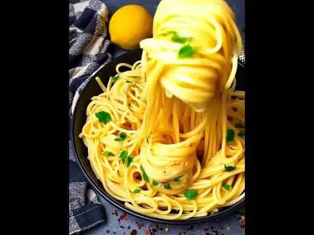 'Video thumbnail for Lemon Butter Garlic Pasta Sauce'
