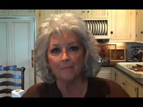 Video thumbnail for Kid's Lunch-Box Week on Get Cookin' on PaulaDeen.com