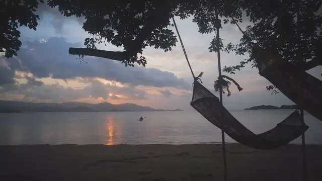 Video thumbnail for Explorando as ilhas encantadoras do Brasil: um paraíso para os amantes da natureza