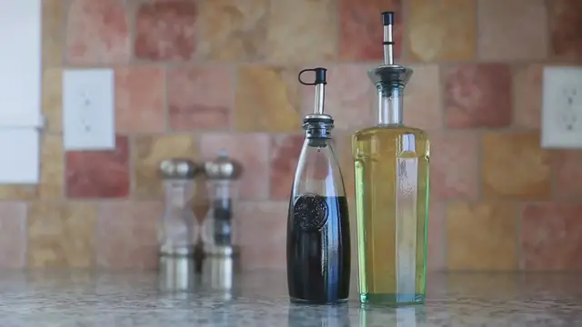 Video thumbnail for Classic Cincinnati Chili Recipe: A Unique and Flavorful Home-Cooked Delight