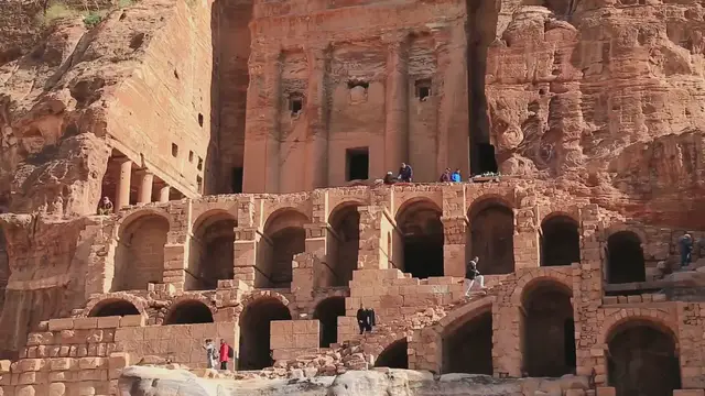 Video thumbnail for Discover the World's Hidden Gems: Unforgettable Sightseeing Tours by Experts