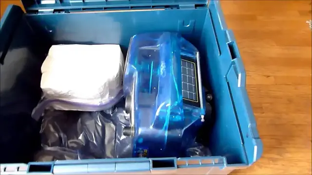 Video thumbnail for Bosch Click & Go 72-Hour Kit Part 6: Keeping Warm