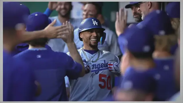 'Video thumbnail for Mookie Betts: El Imparable Despliegue de Poder que Enciende la Emoción del T-Mobile Home Run Derby'