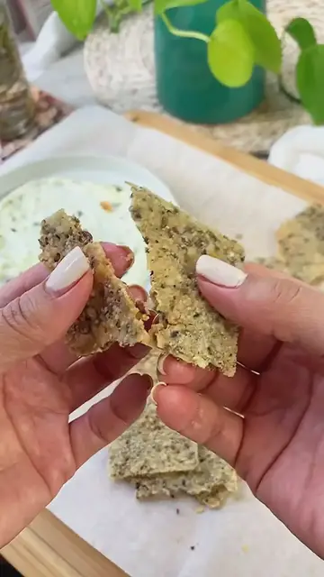 'Video thumbnail for Crackers saludables en 15 min  (galletas saladas)'