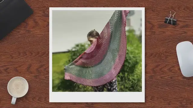 Video thumbnail for How to make a semi circle shawl - Granny Merge Semi