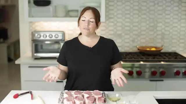 Video thumbnail for Air Fryer Pork Chops  No Breading (720P HD)