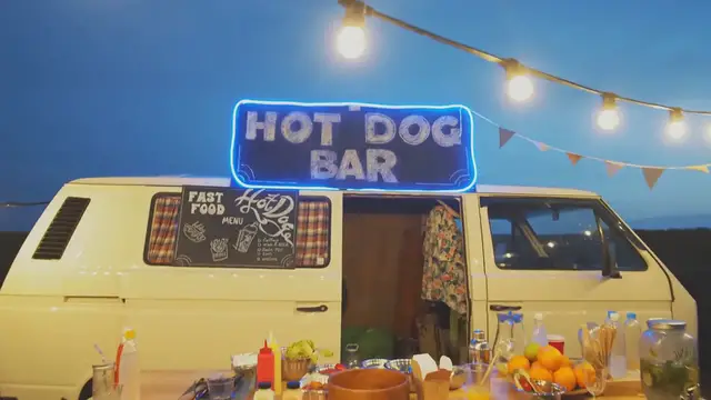 Video thumbnail for The Evolution of Food Trucks: A Trendsetter in American Cuisine