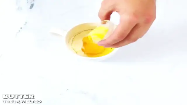 Video thumbnail for Keto Strawberries and Cream Mug Cake Recipe(720P HD)