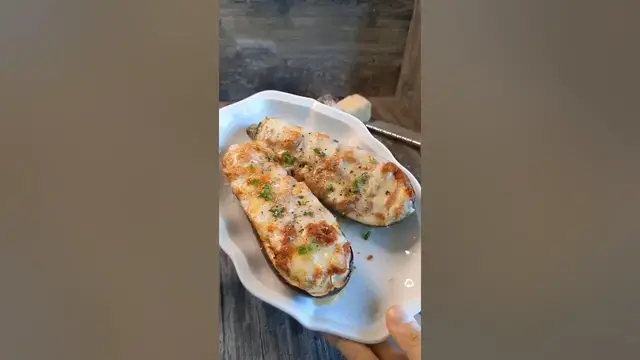 Video thumbnail for Cheesy Oven-baked Eggplant  #youtubeshorts #eggplant #vegetarian @mrs5cookbook
