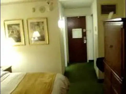 Video thumbnail for Marriott Newark, New Jersey, USA Hotel Room Video