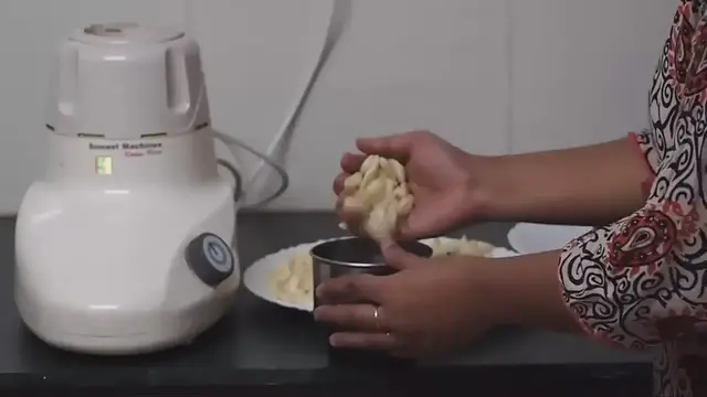 'Video thumbnail for How to Store Garlic for Months _ Kitchen Hacks'