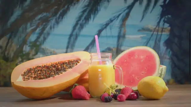 'Video thumbnail for Papaya Oatmeal Smoothie For Weight Loss'