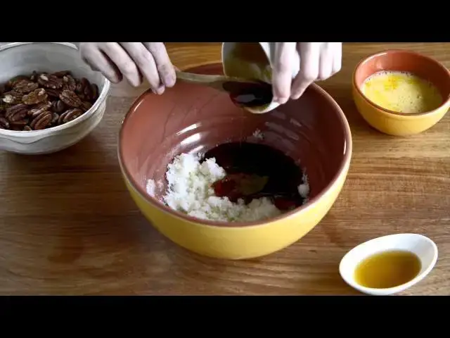 Video thumbnail for How to Make Pecan Pie