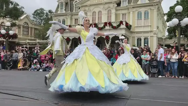 'Video thumbnail for Festival of Fantasy Parade at The Magic Kingdom Walt Disney World'