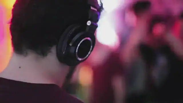 'Video thumbnail for DJ Enjoying to Play and Listen at The Same Time'