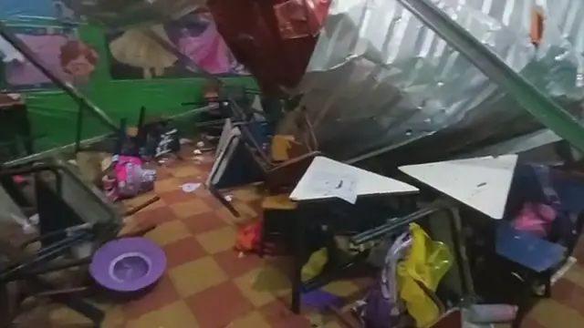 'Video thumbnail for Niñas lesionadas luego del colapso del techo de la escuela en Chiquimula'