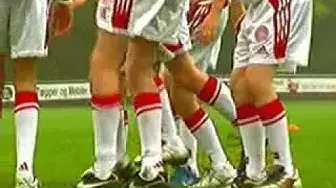 Video thumbnail for Kunta Kinte | Opvarmningsøvelse | Fodboldrytmer