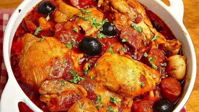 Video thumbnail for 21 Exciting Spanish Recipe for Chicken Choices