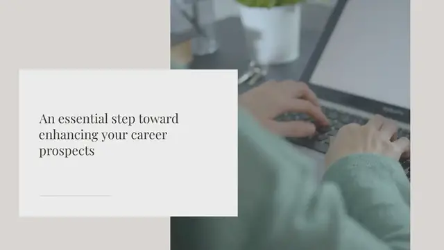 Video thumbnail for Building a Professional Portfolio During Your U.S. College Years