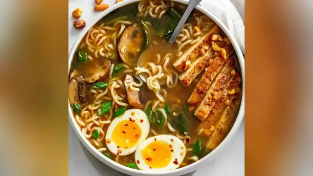 Video thumbnail for ramen soup recipe