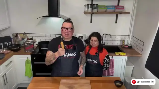 'Video thumbnail for Chinese Chefs Cook Bang Bang Chicken MUST TRY Mum and Son cooks(720P HD)'
