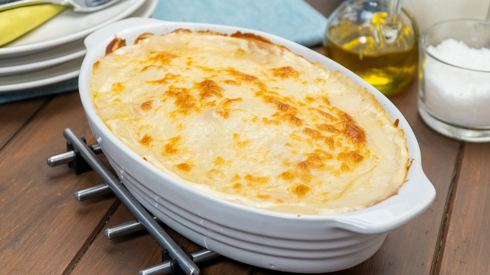 Video thumbnail for Frango com Presunto ao Molho Branco Gratinado