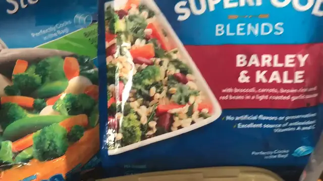 Video thumbnail for Weight Loss Meal - SUPER FAST HEALTHY CHICKEN DINNER from Walmart!