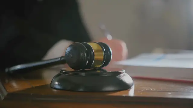 Video thumbnail for Michael Jackson Was Over $500 Million in Debt at Time of Death, New Court Documents Reveal