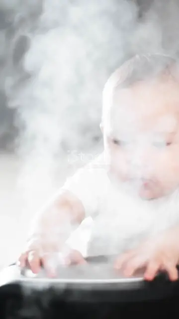 Video thumbnail for Is It Safe to Run a Humidifier All Night in a Baby’s Room