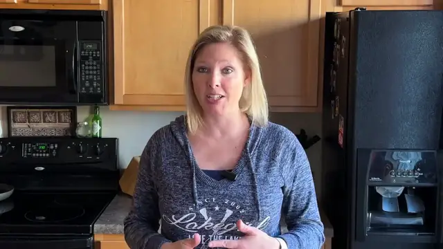 'Video thumbnail for Healthy Indulgence; Low-Carb Cottage Cheese Strawberry Cheesecake (720p_30fps_H264-128kbit_AAC)'