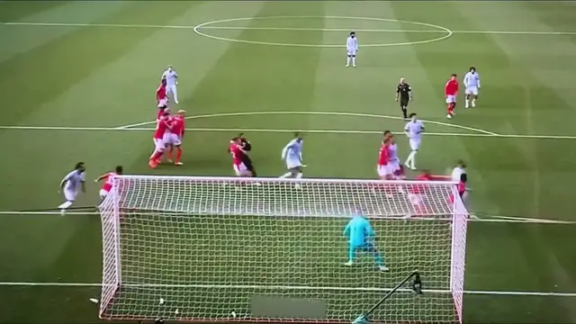'Video thumbnail for 4 Massive chances missed by Liverpool vs Nottingham Forest | Premier League 2022/23 (22/10/22)'