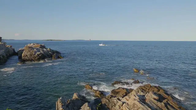 Video thumbnail for The Best Places for Seafood in New England