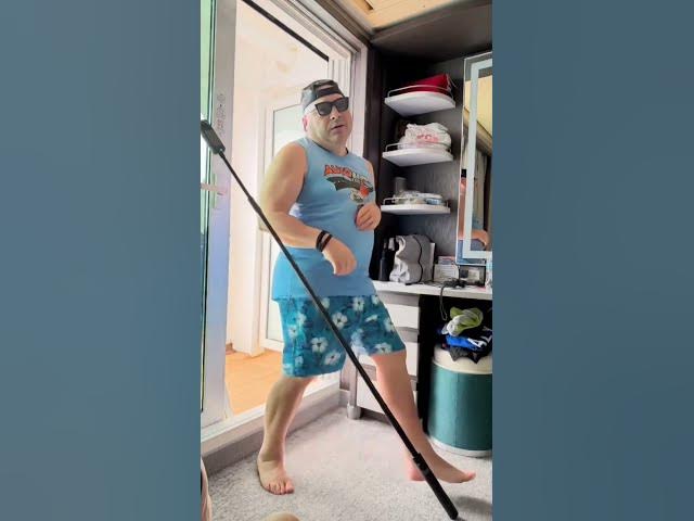 Video thumbnail for Glynn getting his groove on the cruise ship