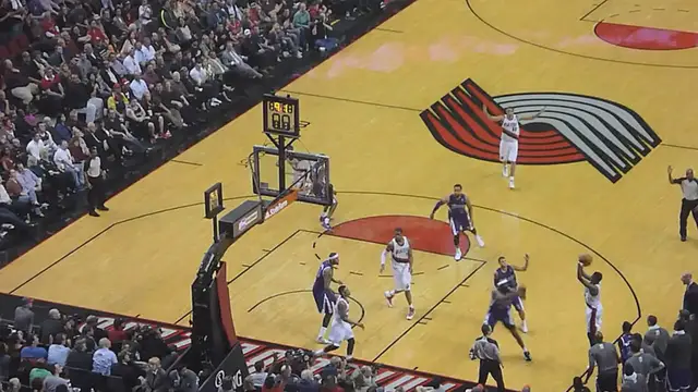 Video thumbnail for Warriors vs. Rockets – A Clash of Titans