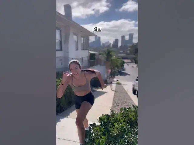 Video thumbnail for Fight camp responsibilities are always easier with a friend 😅🏃🏻‍♀️‍➡️🏃🏾‍♀️‍➡️ #ufc #mma