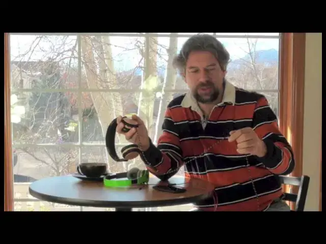 Video thumbnail for Beats Solo HD vs House of Marley Shake It Up headphone review