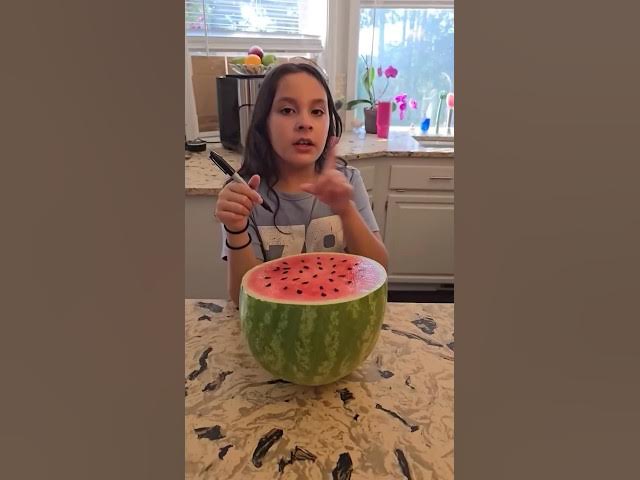 Video thumbnail for Kanpur Ka Jugaad 2.0! Kele Ke Patte Se Bana Magic Disposal ✨🌍