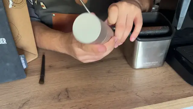Video thumbnail for I found the BEST most affordable coffee grinder   MHW 3BOMBER M1(720P HD)