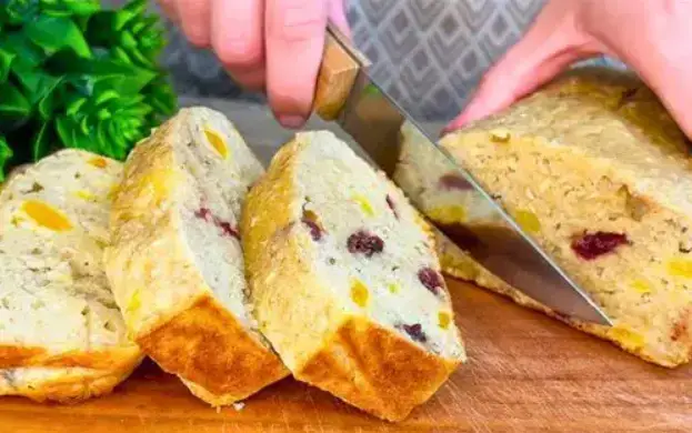 Video thumbnail for Easy Oatmeal Banana Breakfast Bake: A Nutritious Morning Treat