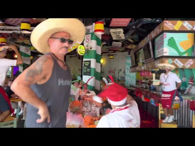 Video thumbnail for Mexican Hat Dance at Señor Frog's: Unforgettable Night!