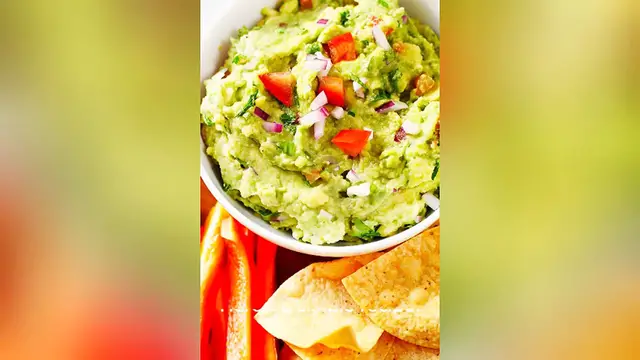 Video thumbnail for recipe for easy guacamole