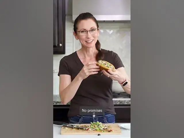 Video thumbnail for Viral Chopped Italian Sandwich ¦ Healthy Grinder Salad Recipe 1280p 24fps